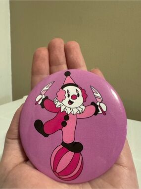 Hot Topic Cute Killer Clowns Knife Ball 3 Inch Button/Pin